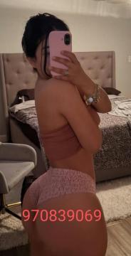 Sexi jovencita cachonda, trato de pareja